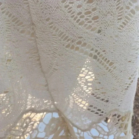 Chelsea and Violet Ivory Lace Dress  L - Picture 4 of 4